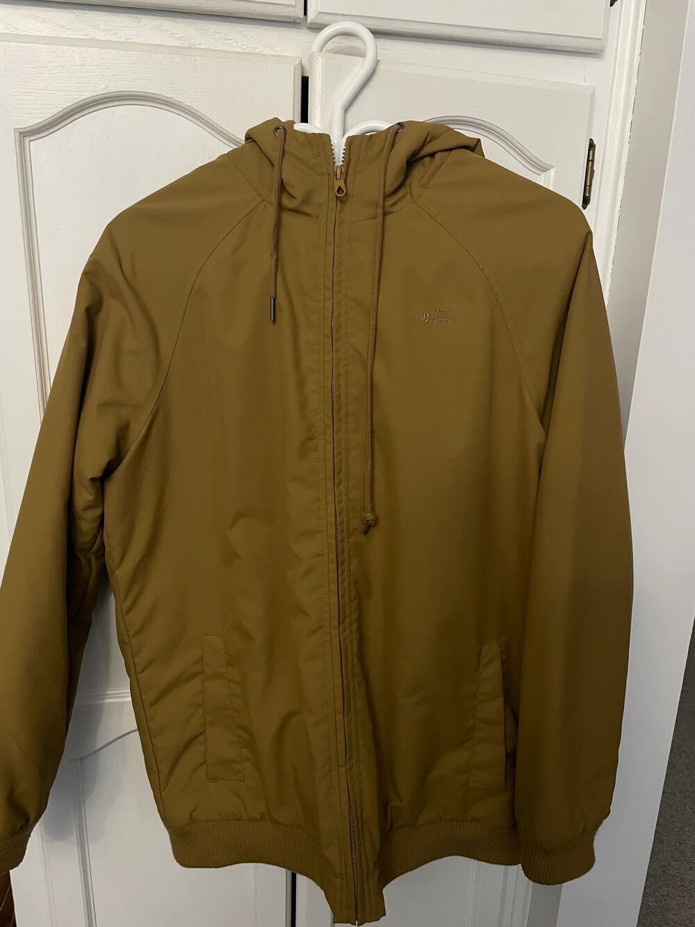 Volcom Mustard Yellow Insulated Water-Resistant Windbreaker — Men's M